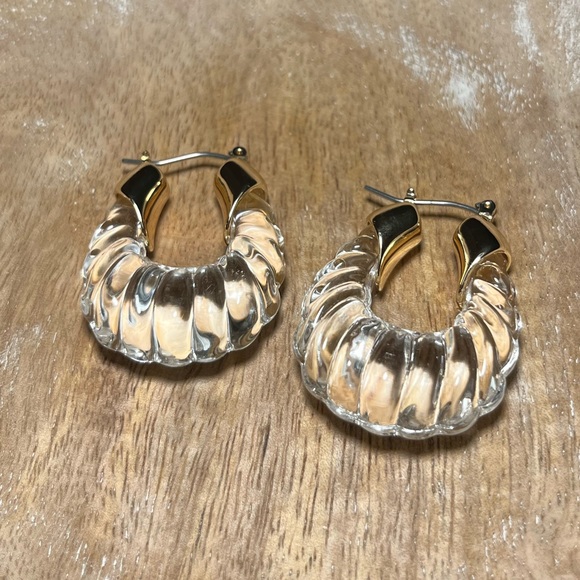 Christian Siriano Glass Gold Tone Drop Earrings - Picture 2 of 16